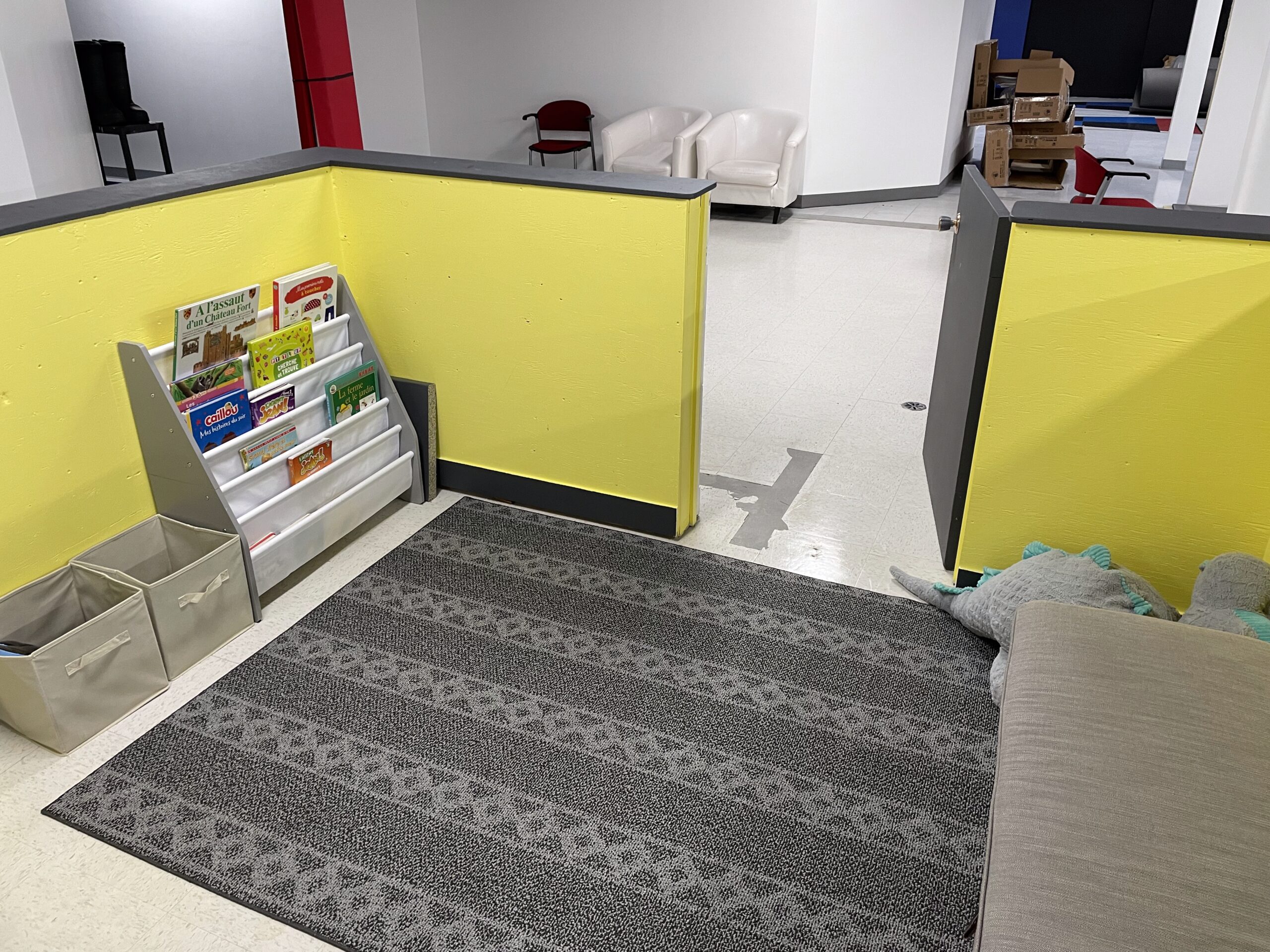 Espace de jeux pour enfants La Forge du Nord - coin lecture et jouets